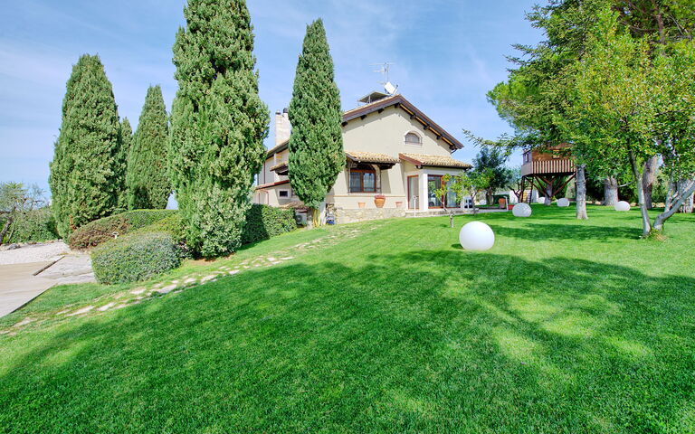 Villa Tagliaferri: Extérieurs, Jardin