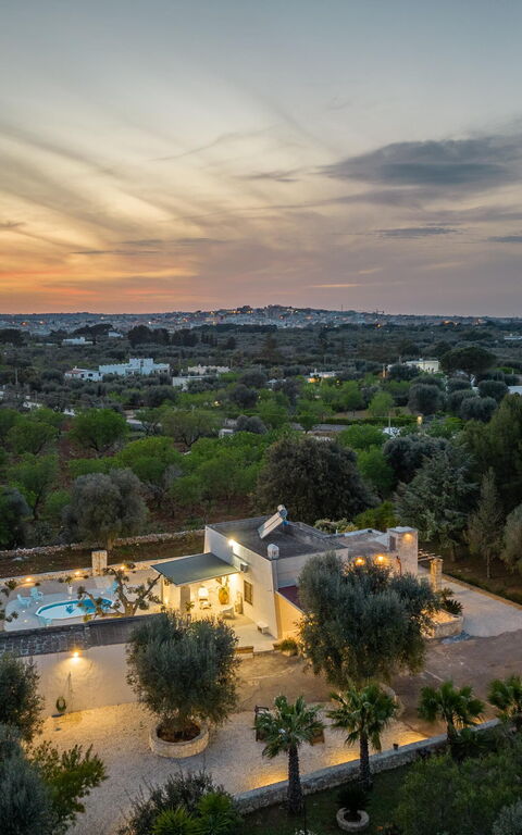 Villa Narkive: Extérieurs