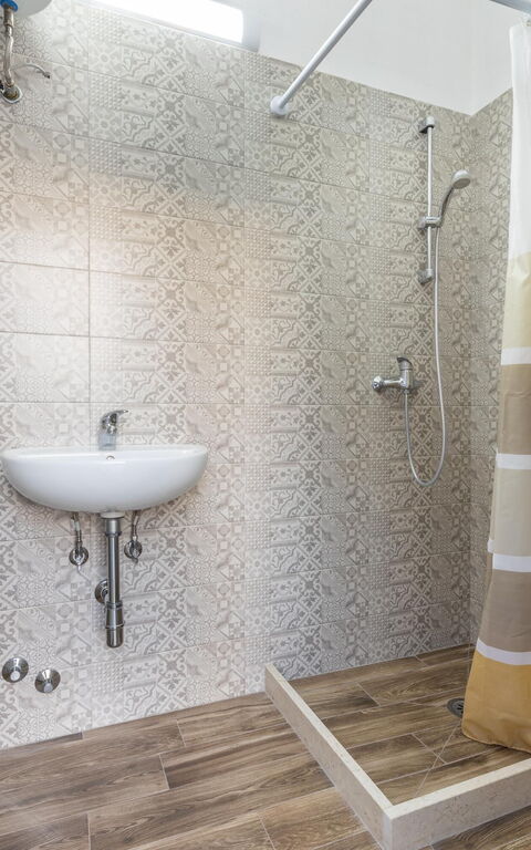 Villa Narkive: Salle de bain