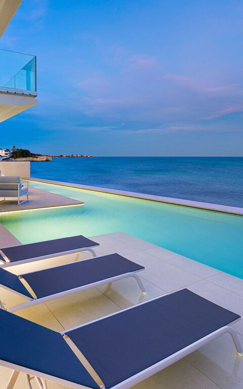 Bedda Matri: bassin, Extérieur, Extérieurs, Vues