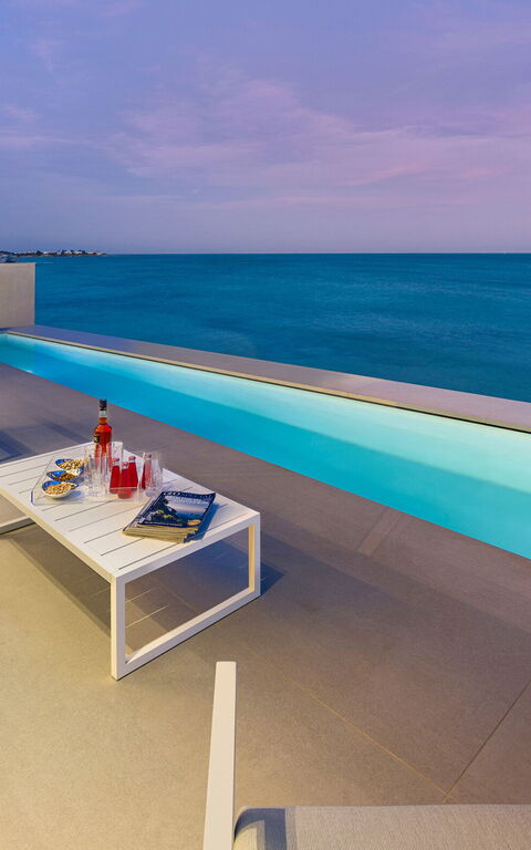 Bedda Matri: bassin, Extérieur, Extérieurs, Vues