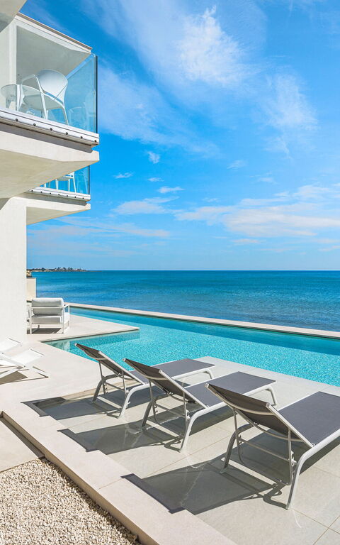 Bedda Matri: bassin, Extérieur, Extérieurs, Vues