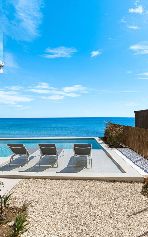 Bedda Matri: bassin, Extérieur, Extérieurs, Vues