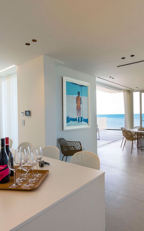 Bedda Matri: Cuisine, Salon