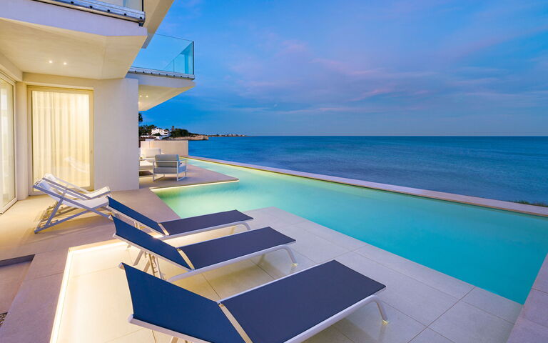 Bedda Matri: bassin, Extérieur, Extérieurs, Vues