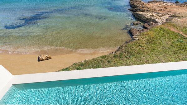 Bedda Matri: bassin, Extérieur, Extérieurs, Vues