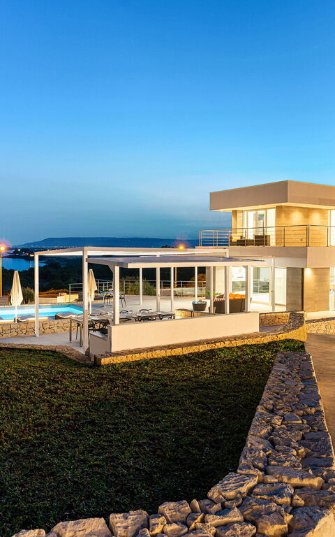 Villa Anna Plemmirio: bassin, Entrée principale, Extérieur, Extérieurs