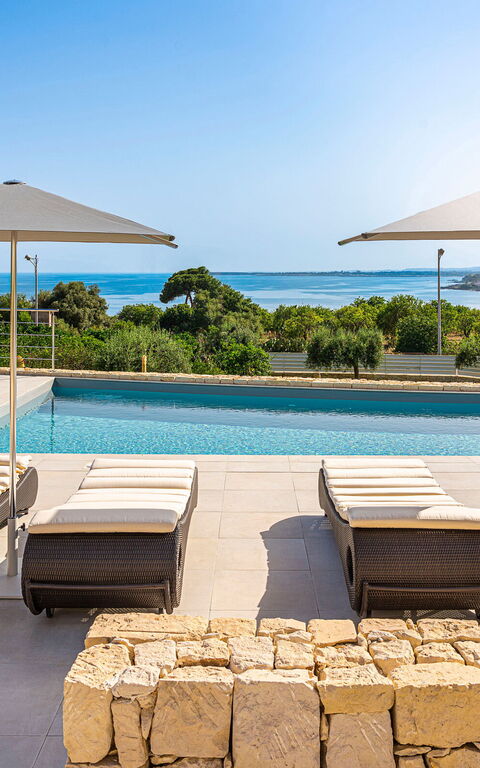 Villa Anna Plemmirio: bassin, Extérieur, Extérieurs