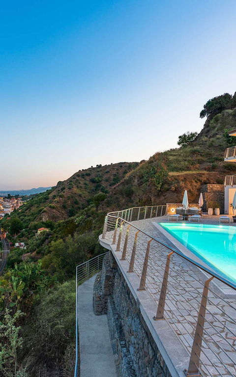 Baya Bella: bassin, Extérieur, Extérieurs, Vues