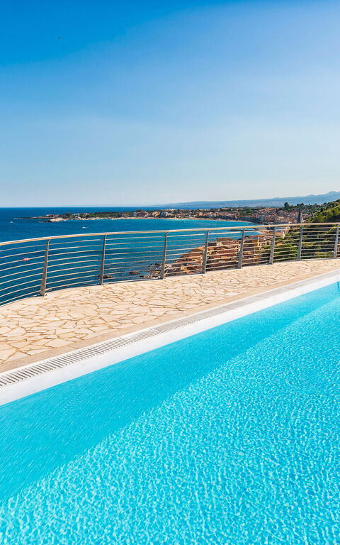 Baya Bella: bassin, Extérieur, Extérieurs, Vues