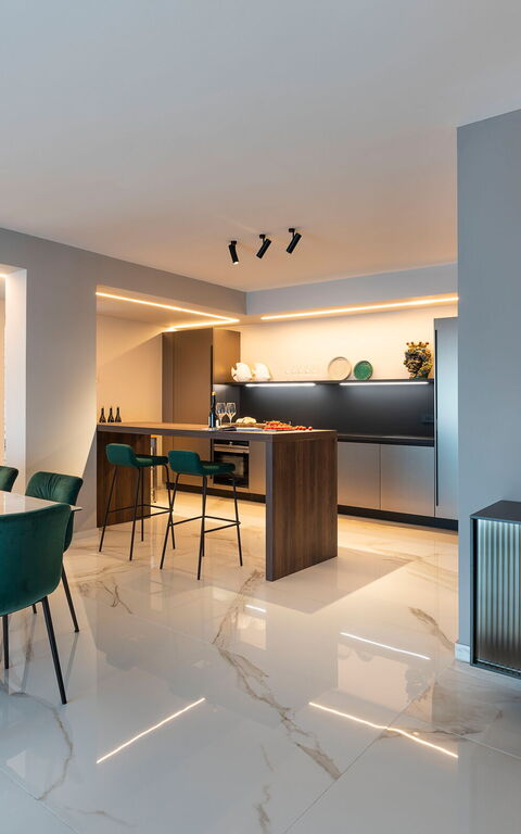 Baya Bella: Salle à manger, Salon