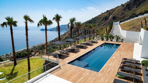 Villa Alexandra: bassin, Extérieur, Extérieurs, Vues