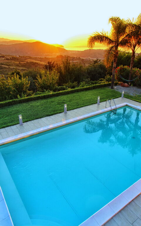 Villa Malu: bassin, Extérieur, Extérieurs, Jardin, Vues