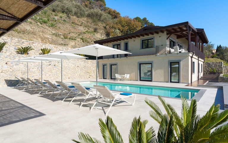 Zagara Bianca: Extérieur, Extérieurs