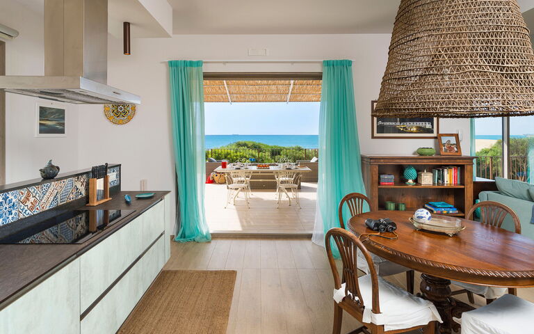 Casa Dafne: Cuisine, Salle à manger