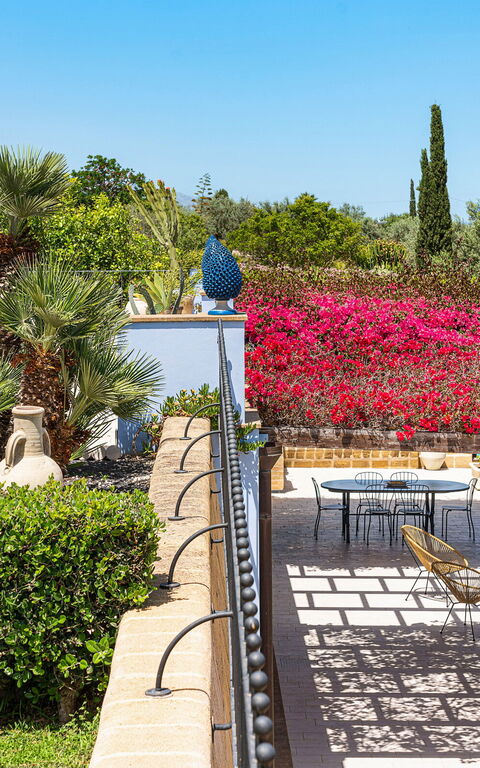 Pigna Blue: Extérieur, Extérieurs