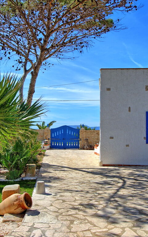 Villa Maraus: Extérieur, Extérieurs