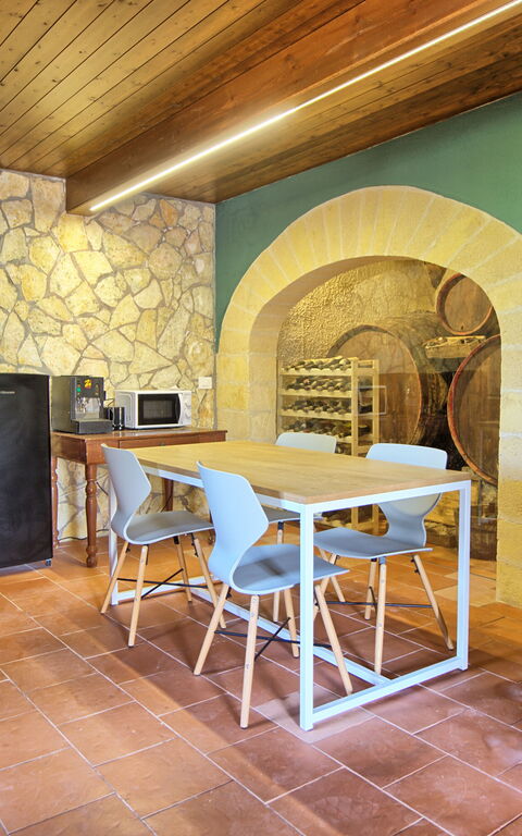 Villa Maraus: Salle à manger, Salon