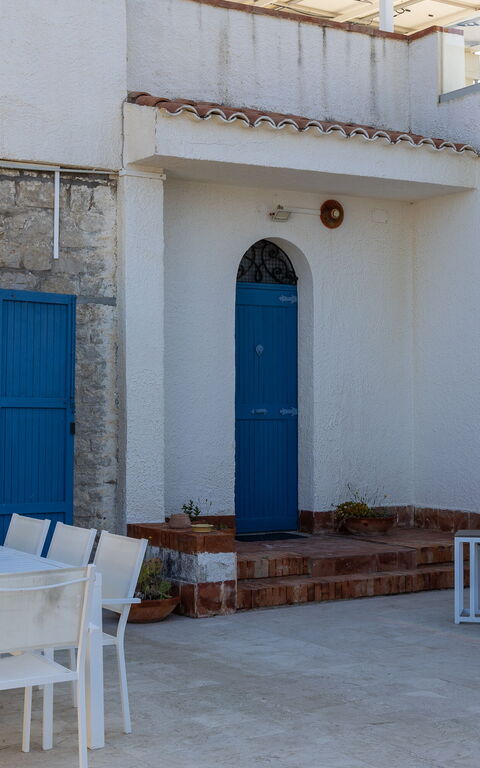 Villa Maraus: Extérieur, Extérieurs