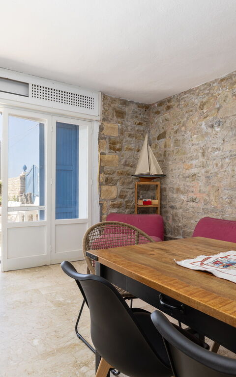 Villa Maraus: Salle à manger, Salon
