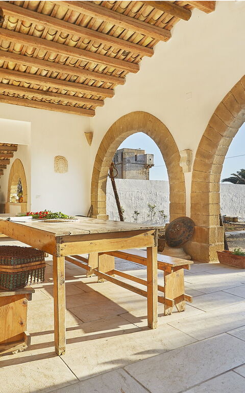 Villa Maraus: Extérieur, Extérieurs