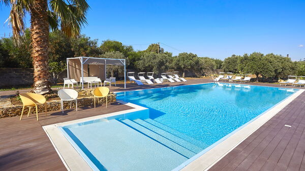 Villa Maraus: bassin, Extérieur, Extérieurs