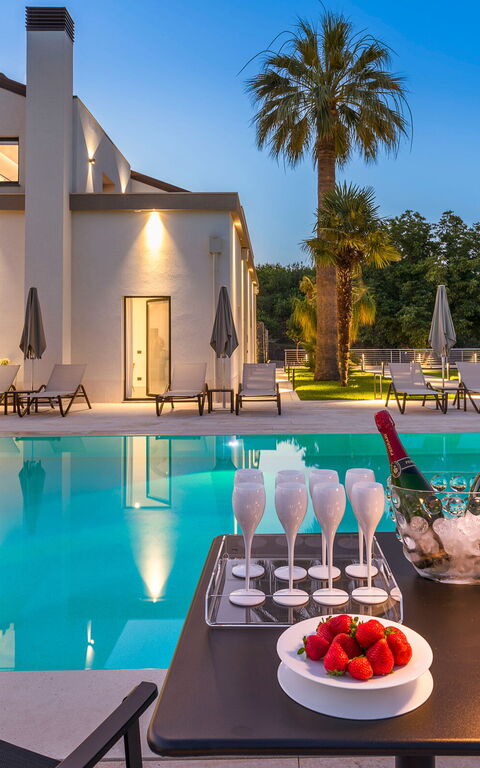 Villa Gianos: bassin, Extérieur, Extérieurs