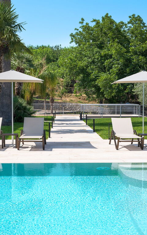 Villa Gianos: bassin, Extérieur, Extérieurs