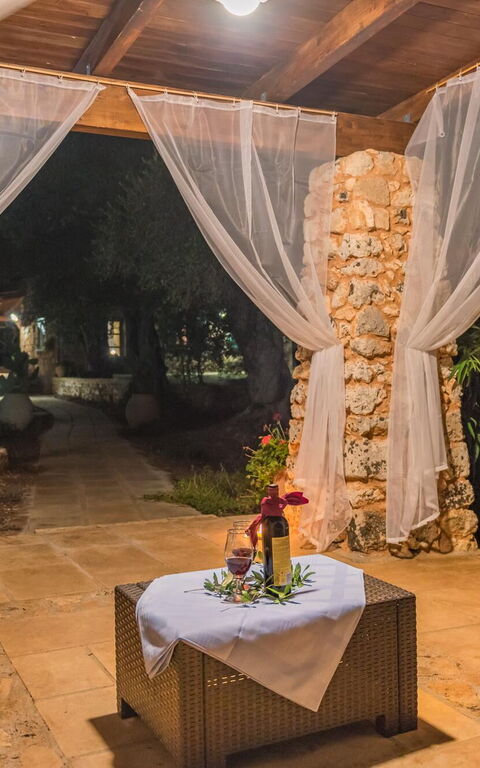 Villa Astrea: Balcon / Terrasse / Patio, Extérieur, Jardin