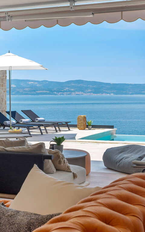 Villa Sea Breeze: Salon