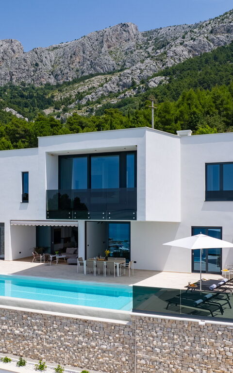 Villa Loma: Balcon / Terrasse / Patio, bassin, Extérieurs, Vues