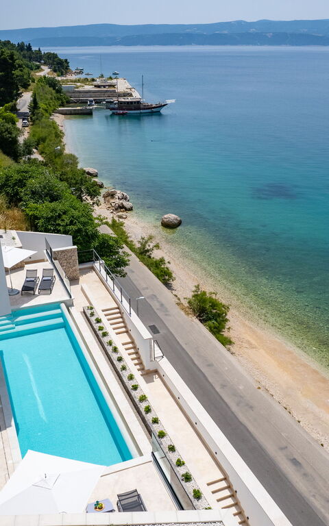 Villa Loma: bassin, Extérieurs, Vues