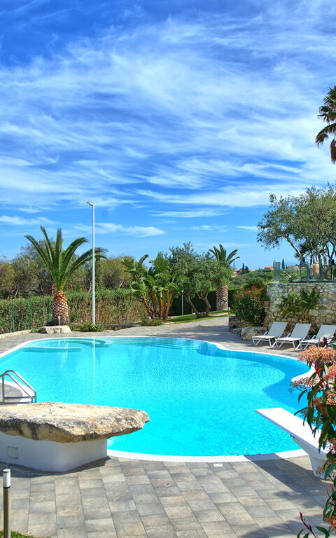 Villa Demetra: bassin, Extérieur, Extérieurs