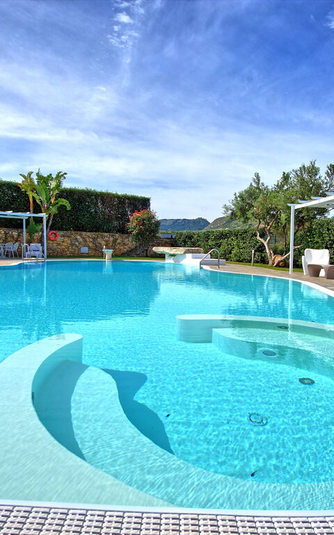 Villa Demetra: bassin, Extérieur, Extérieurs