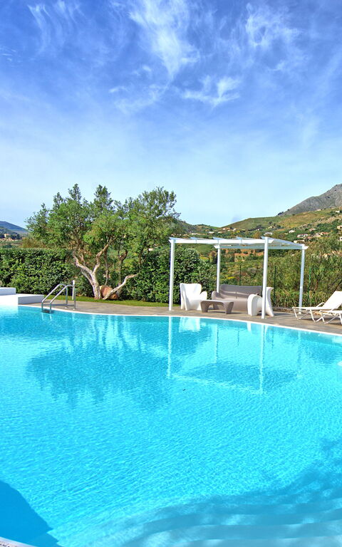 Villa Demetra: bassin, Extérieur, Extérieurs