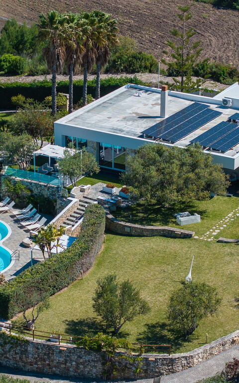 Villa Demetra: bassin, Jardin