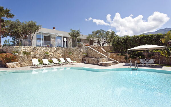 Villa Demetra: bassin, Extérieur, Extérieurs