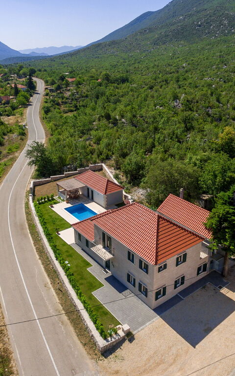 Villa Zupa: Extérieurs