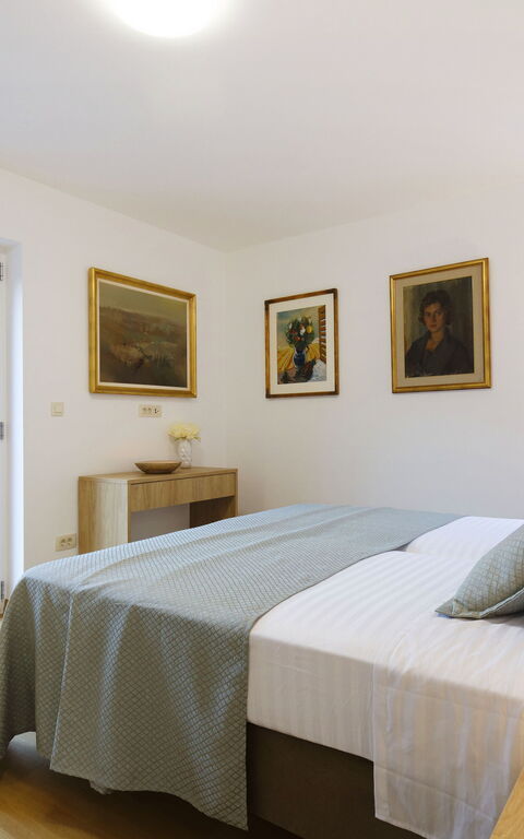 Villa Jure: chambre à coucher