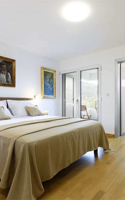 Villa Jure: chambre à coucher, Salle de bain