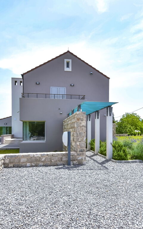 Villa Jure: Balcon / Terrasse / Patio, Extérieurs, Jardin