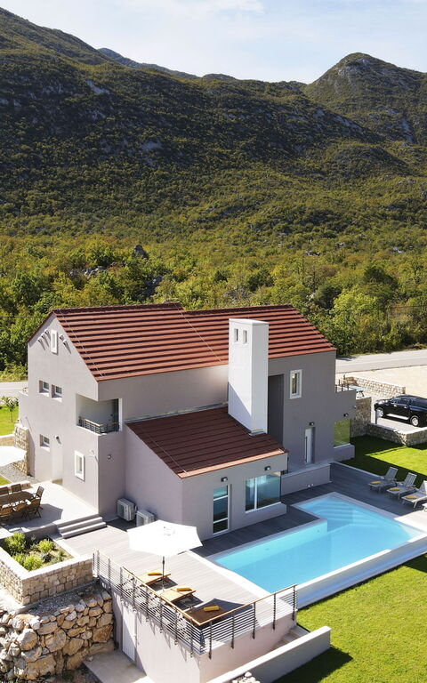 Villa Jure: Balcon / Terrasse / Patio, Extérieurs, Jardin