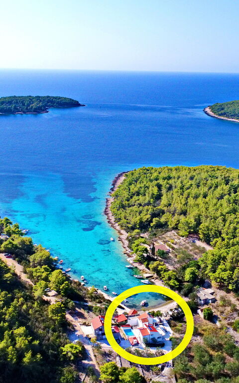 Villa Emerald: Extérieurs, Vues