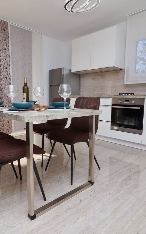 Villa Emerald: Balcon / Terrasse / Patio, Cuisine, Salle à manger