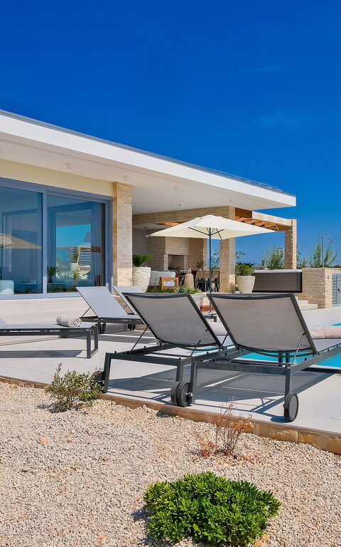 Villa Steropa: Balcon / Terrasse / Patio, bassin, Extérieurs