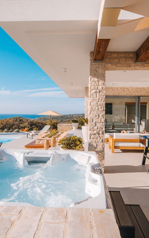 Villa Steropa: Balcon / Terrasse / Patio, bassin, Extérieur, Extérieurs, jacuzzi