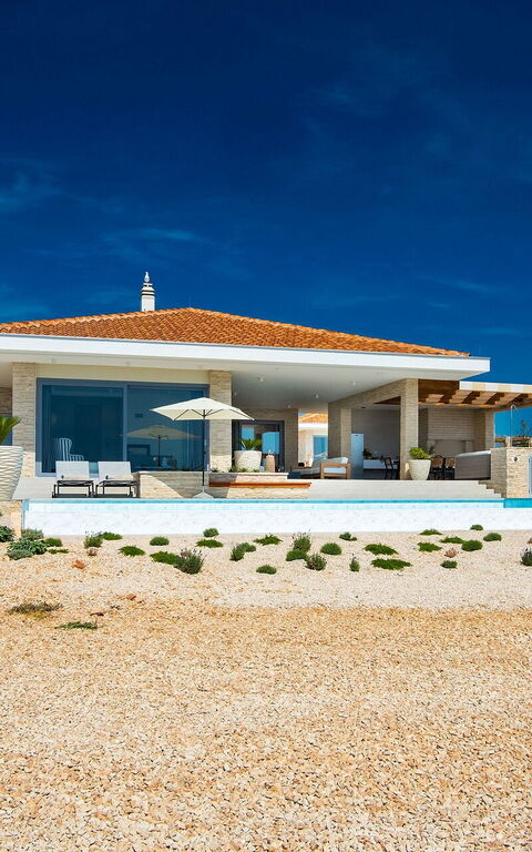 Villa Kelena: Balcon / Terrasse / Patio, bassin, Extérieurs, Vues