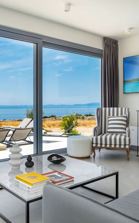 Villa Elektra: Balcon / Terrasse / Patio, Salon