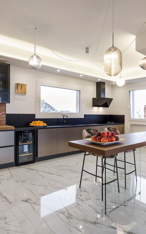 Grand Tour Villa: Cuisine, Salon