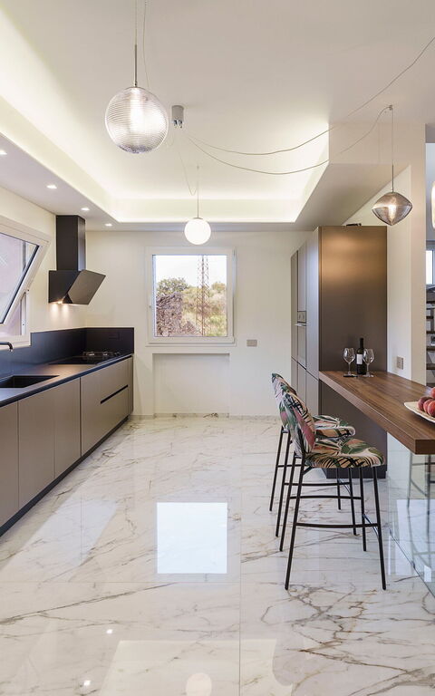 Grand Tour Villa: Cuisine, Salon